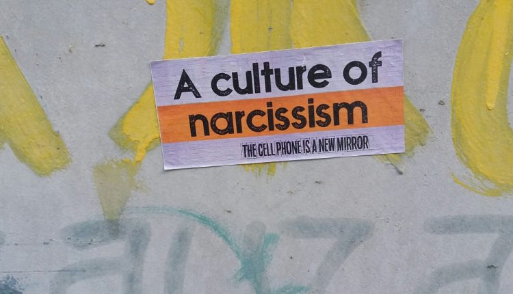 Redes sociales podrían aumentar personalidades con trastorno narcisista